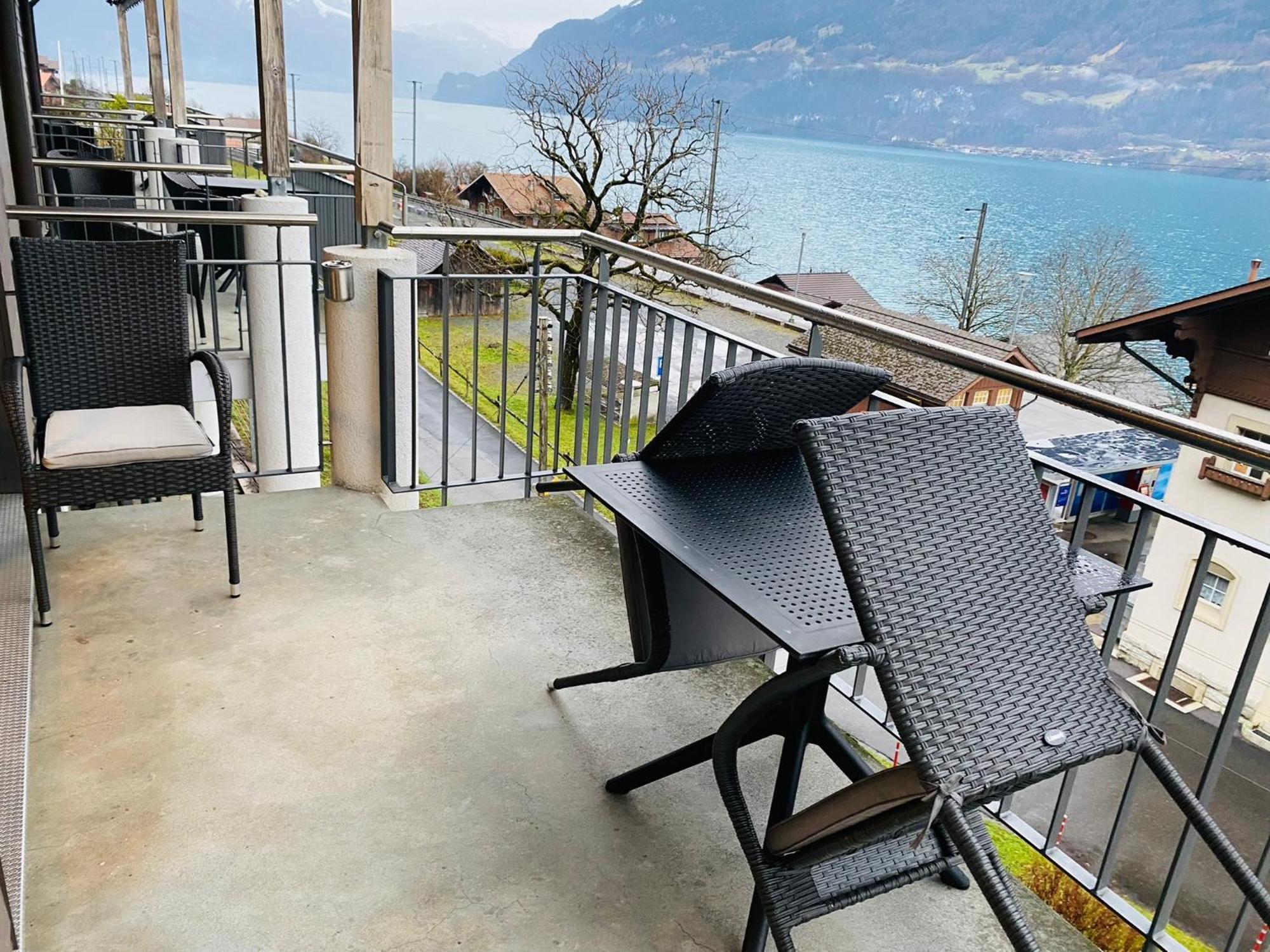 Lake View Residence Niederried bei Interlaken Bagian luar foto