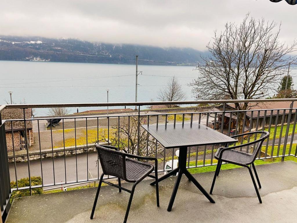 Lake View Residence Niederried bei Interlaken Bagian luar foto