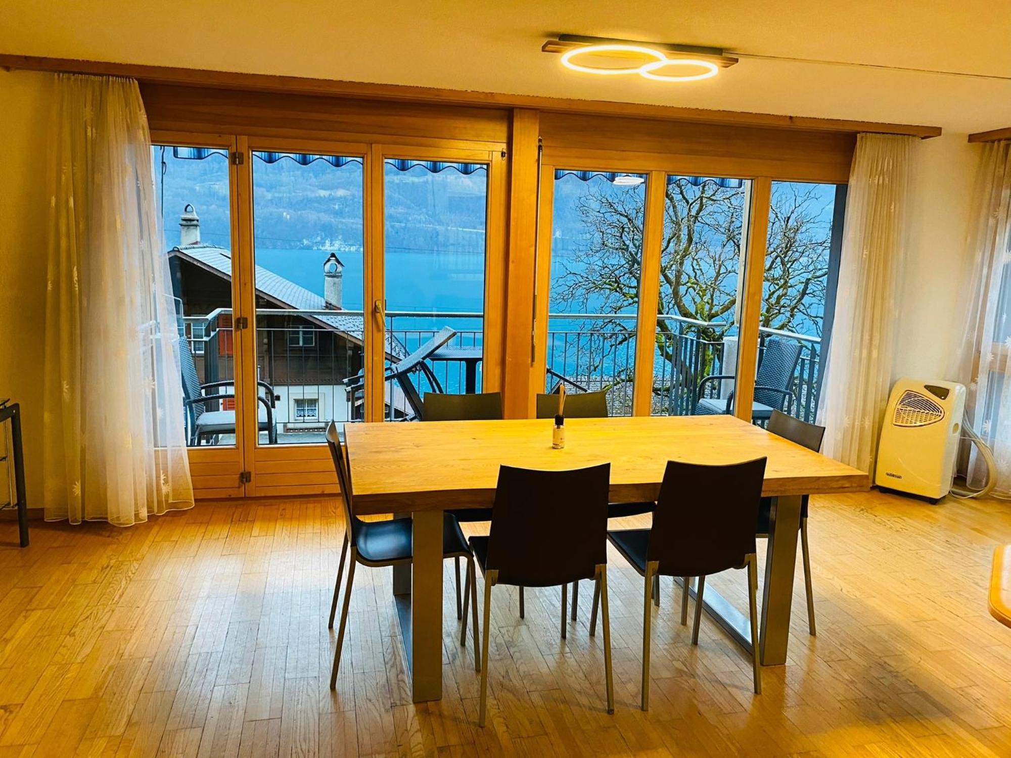 Lake View Residence Niederried bei Interlaken Bagian luar foto